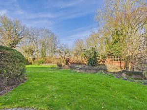 Photo 2- click for photo gallery